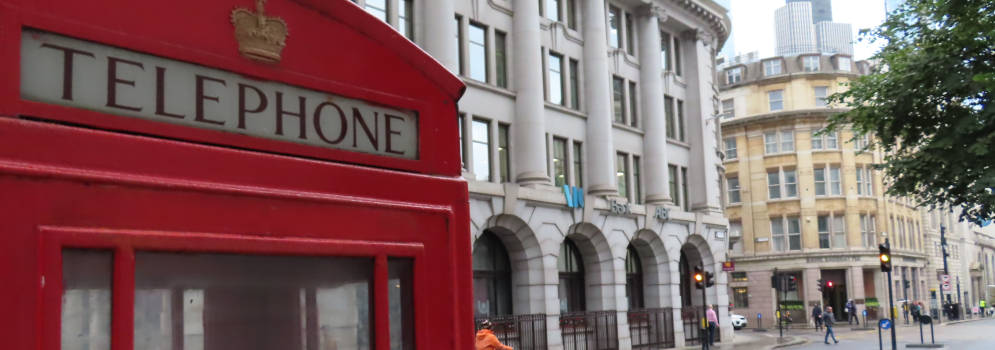 Rode telefooncel in Londen