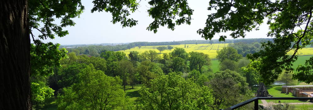 Uitzicht vanaf Warwick Castle in Warwickshire, Engeland